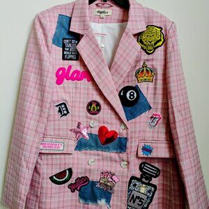 Pink Plaid size large new with patches